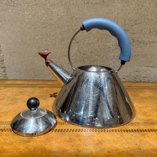 Alessi Alessi 9093 Whistling Tea Kettle Designed by Michael Graves Post-Modern For Sale - Image 4 of 12