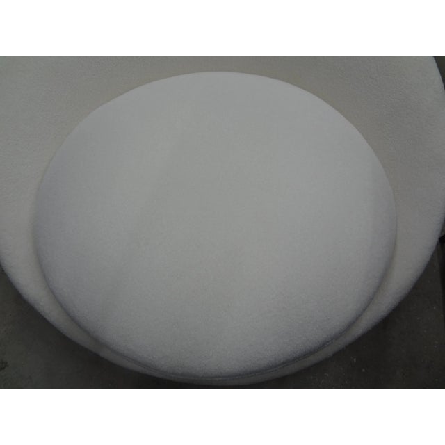 Mid-Century Modern Large Milo Baughman Satellite Chaise For Sale - Image 3 of 12