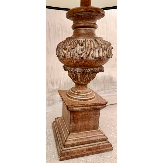 Neoclassical Neoclassical-Style Faux Wood Urn Table Lamp, Detailed Baluster Pedestal & Contrasting Opaque Black Drum Shade For Sale - Image 3 of 11
