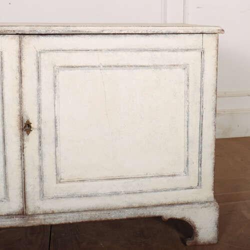 English Painted Pine Buffet For Sale - Image 3 of 10