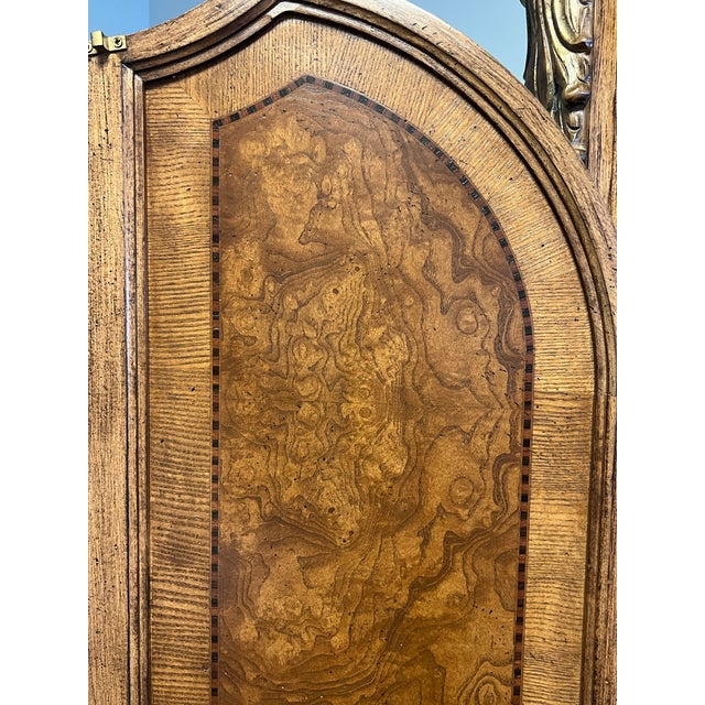 Jeffco Carved Georgian Style Liquor / Bar Cabinet For Sale - Image 9 of 12