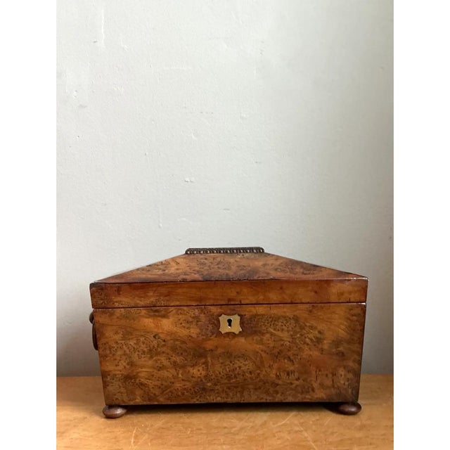 Mid-Century Modern Vintage Burl and Brass Decorative Box For Sale - Image 3 of 13