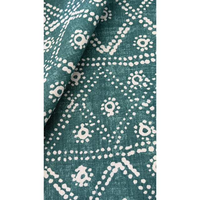 Traditional Carolina Irving Zig Zag Fabric Made Of: 100% Linen 1 7/8 Yards For Sale - Image 3 of 5