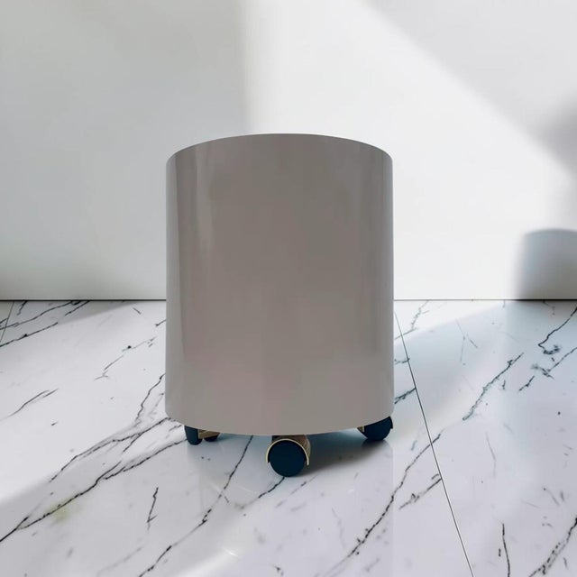 1980s Cylindrical Laminate Stool on Casters For Sale In Miami - Image 6 of 8
