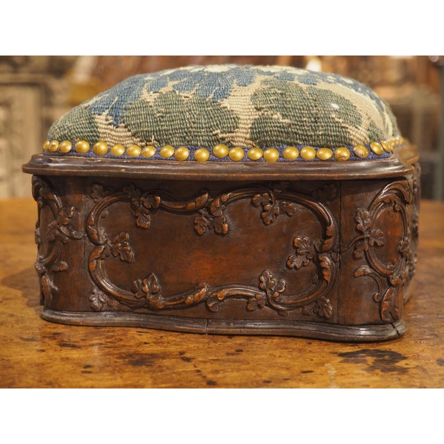 18th Century French Walnut Louis XVI Table Box With Aubusson Tapestry, C. 1785 For Sale - Image 13 of 18