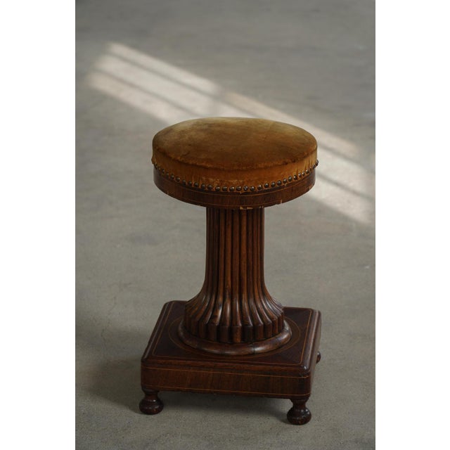 Antique French Piano Stool in Oak and Velvet, Mid-19th Century For Sale - Image 17 of 18