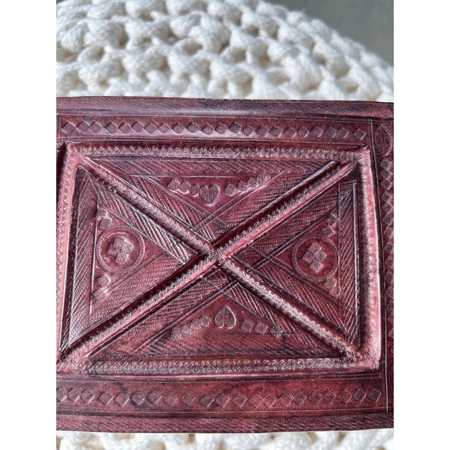 Mid-20th Century Vintage Tuareg Box Hand-Tooled & Hand-Dyed Leather For Sale In Houston - Image 6 of 8