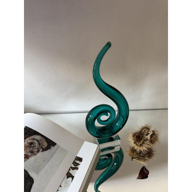 Glass Postmodern Emerald Green Murano Glass Spiral Sculpture on Crystal Base, Italy, 1980s For Sale - Image 7 of 14
