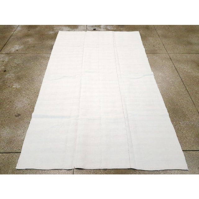 Galerie Shabab Collection Mid-20th Century Handmade Turkish Flatweave Kilim Accent Rug For Sale - Image 4 of 10
