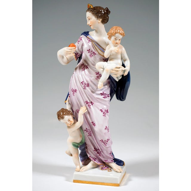 Meissen Group Allegory The Love attributed to J.J. Kaendler, Germany, 1900s For Sale - Image 6 of 8