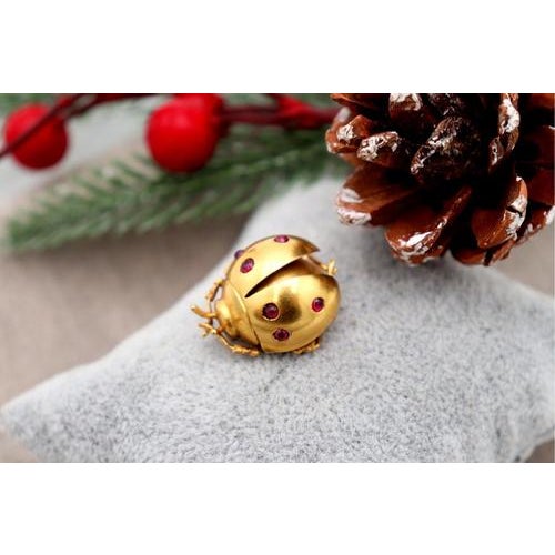 Ladybug Shaped Gold Brooch For Sale - Image 3 of 8