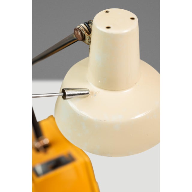Mid-Century Modern Industrial Tensor Table / Desk Lamp by Mobilite as Used in Nasa Offices, C. 1970's For Sale - Image 16 of 17