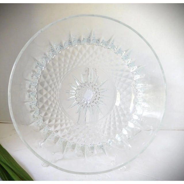Arcoroc France Vintage 1960's Starburst Pattern Cut Glass Fruit Salad Dessert Decorative Bowl For Sale - Image 10 of 12