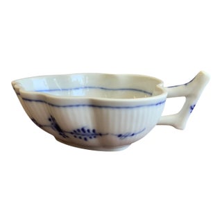 1960s Royal Copenhagen Blue Fluted Small Leaf Dish For Sale