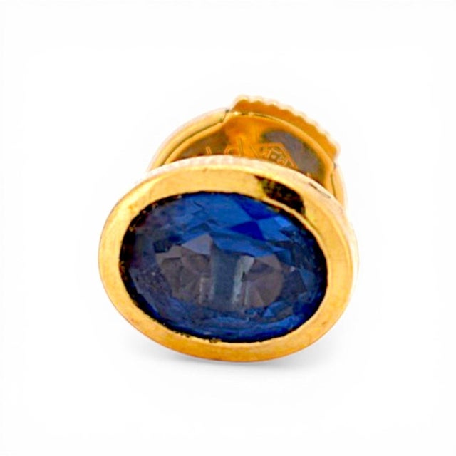 Early 21st Century 18k Gold & Sapphire Stud Earrings - Vintage, A Pair For Sale - Image 5 of 7