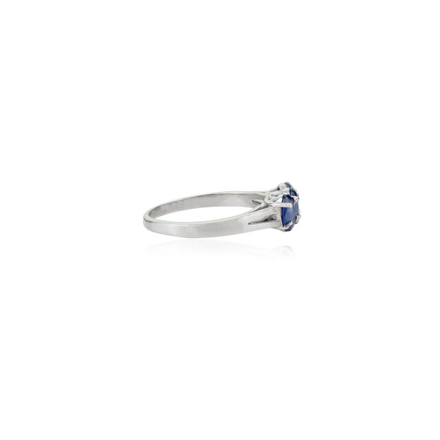 Metal Three Stone Blue Sapphire Promise Ring in Silver- Size 8 For Sale - Image 7 of 11