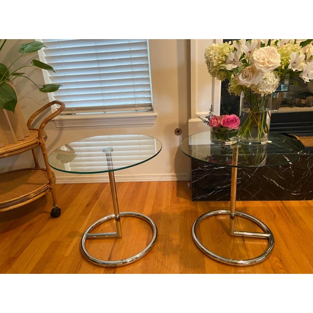 1980s 2 Mid Century Tubular Chrome & Round Glass Side End Accent Tables - Set of 2 For Sale - Image 9 of 9