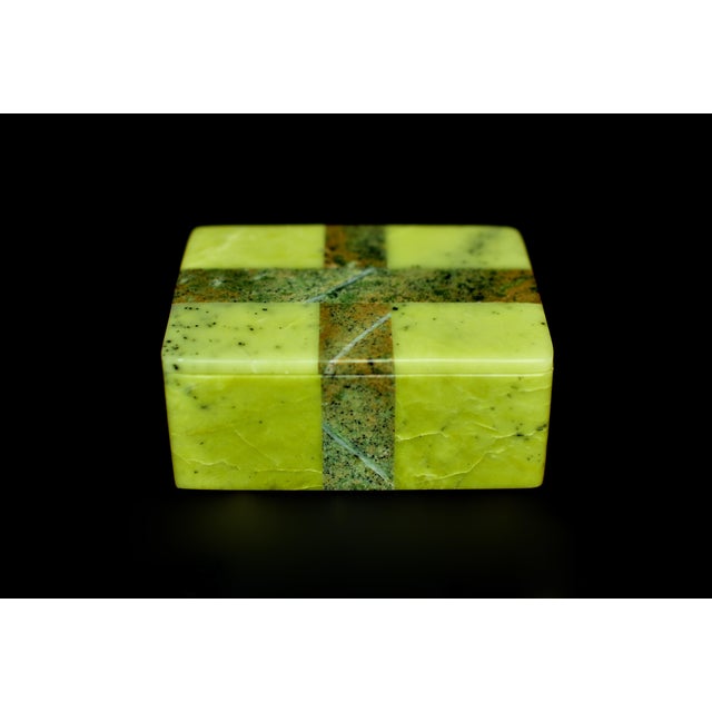Early 21st Century Green Serpentine Box Cross Band Italian Finely Made For Sale - Image 5 of 9