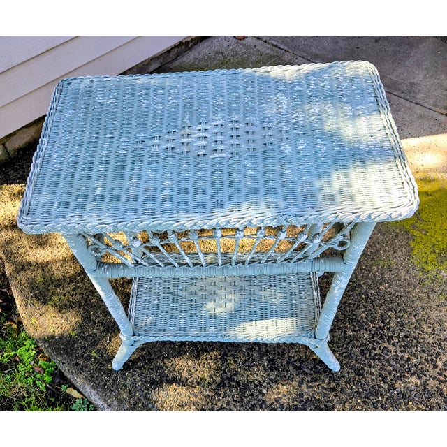 1980s Distressed Wicker Side Table Attributed to Henry Link No Label For Sale - Image 12 of 14