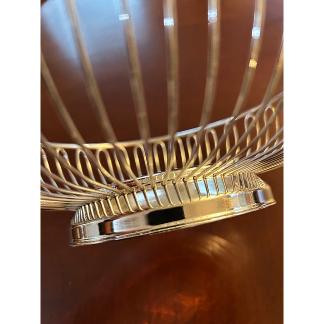 Vintage Silver Plated Wire Fruit Basket For Sale In New Orleans - Image 6 of 9