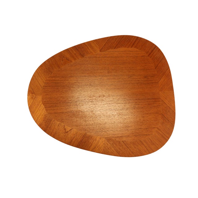 Wood Triangular Coffee Table in Teak with Magazine Shelf by Georg Jensen for Kubus, Denmark, 1960s For Sale - Image 7 of 8