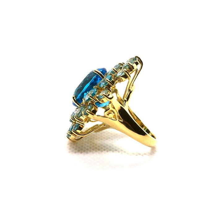 Metal Bochic "Orient" Vintage Blue Topaz Cocktail Ring Set In 18K Gold & Silver For Sale - Image 7 of 18