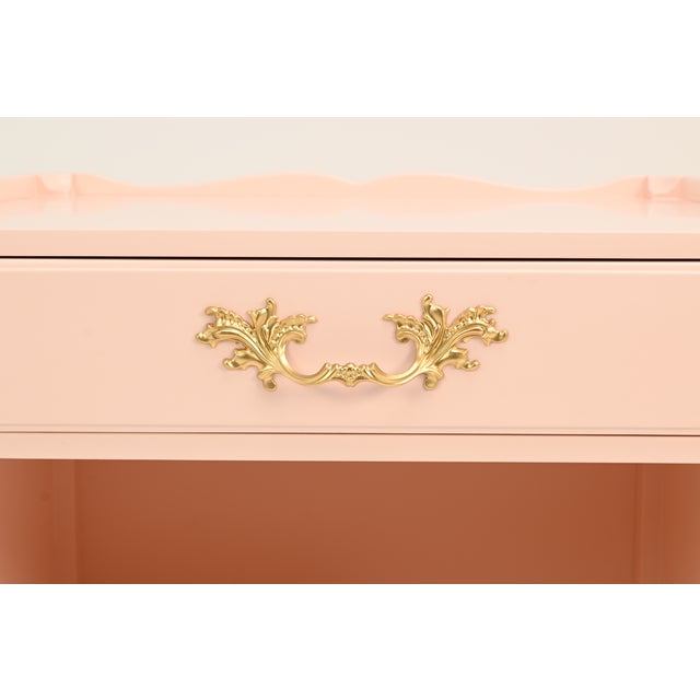 Henredon French Provincial Louis XV Style Pink Lacquered Nightstands, Pair | Newly Refinished For Sale - Image 12 of 15