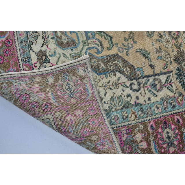 1960s Mid 20th Century Oushak Turkish Oversize Anatolian Carpet For Sale - Image 5 of 10