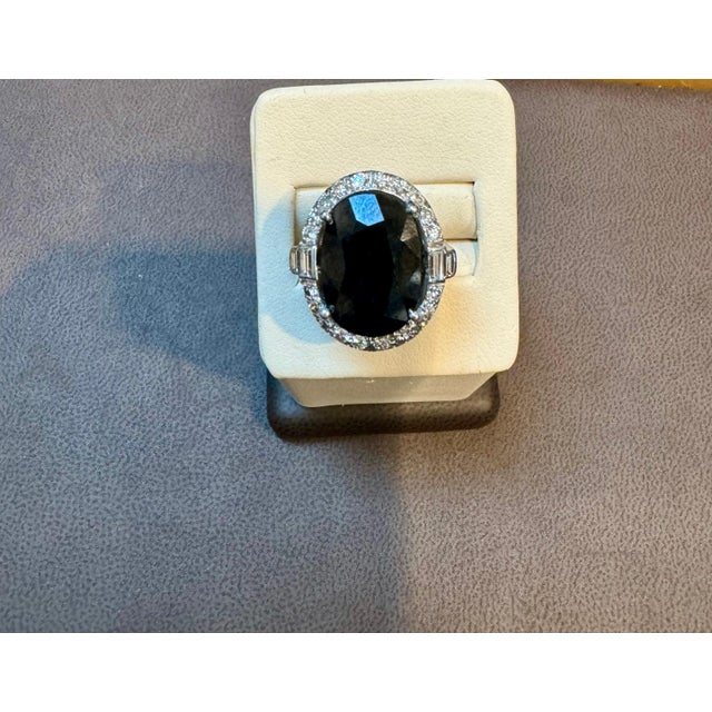 10.96 Ct Mid Night Blue Sapphire & 1 Ct Diamond Cocktail Ring, Platinum, Estate For Sale In New York - Image 6 of 18