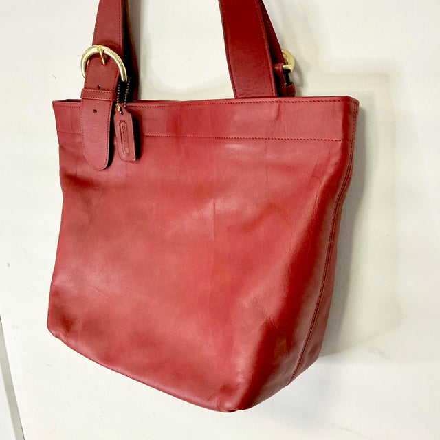 1996 Vintage Boho Chic Coach Soho Lafayette Red Leather Tote, F6h-4140. For Sale - Image 10 of 13