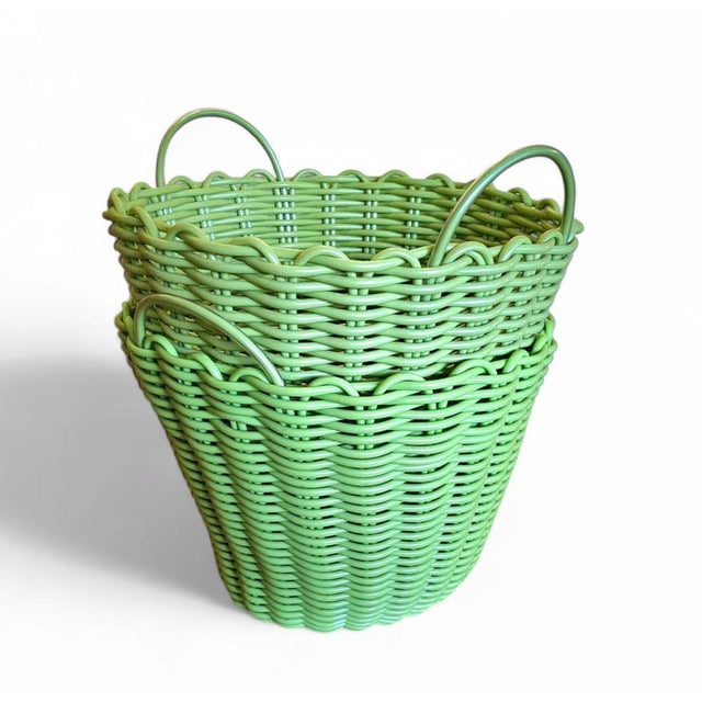Woven Plastic Rattan Baskets, 1970s For Sale - Image 3 of 10