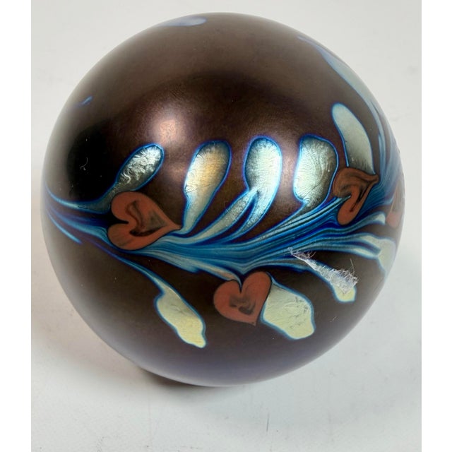 1970s 1970s Steve Correia Heart Vine Art Glass Paperweight Signed For Sale - Image 5 of 12