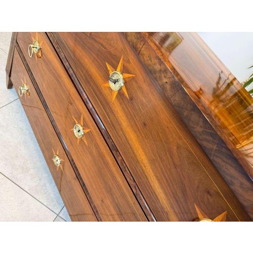 Antique Biedermeier Chest of Drawers in Walnut For Sale - Image 17 of 18