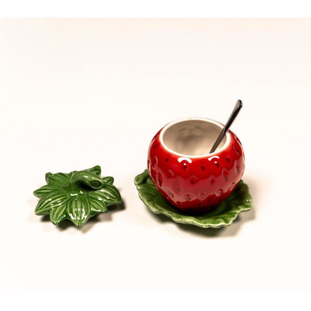 Vintage Majolica Strawberry Jam Bowl, 1970s For Sale - Image 4 of 17
