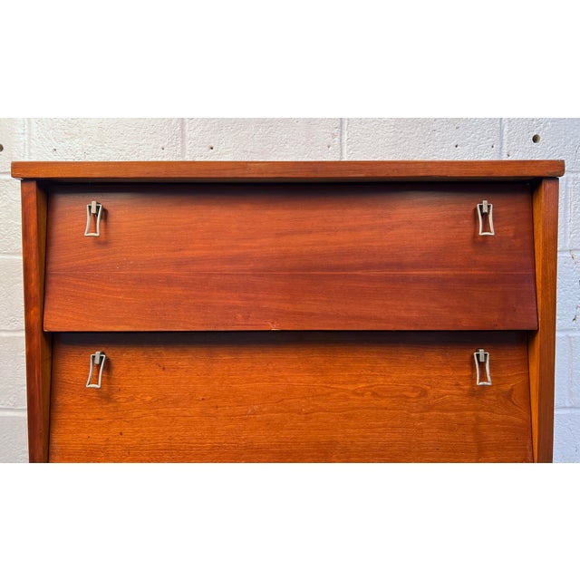 Wood Mid 20th Century Modern Cherry Highboy Dresser by Bassett, Attributed For Sale - Image 7 of 15