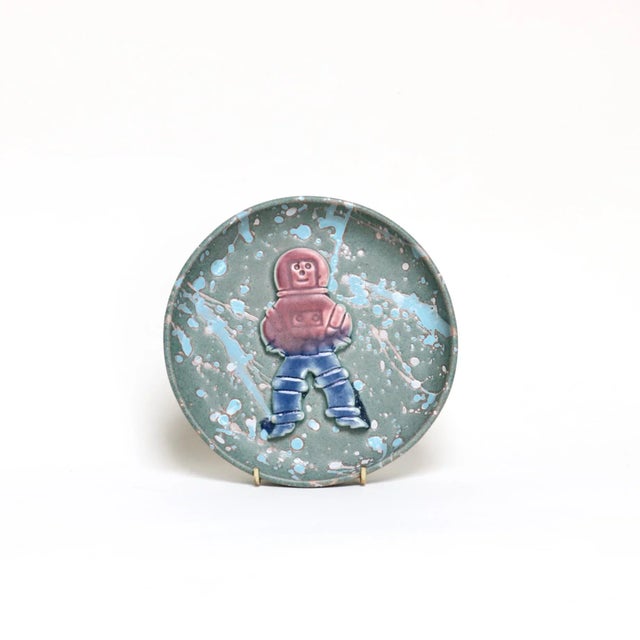 2020s New Cookie Cutter Porcelain Plate Astronaut For Sale - Image 5 of 6