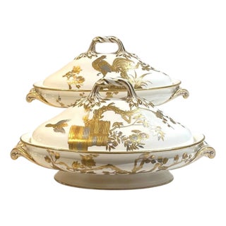 1880s Minton Lidded Tureens With Chinoiserie Scene - A Pair For Sale