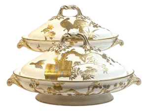 1880s Minton Lidded Tureens With Chinoiserie Scene - A Pair