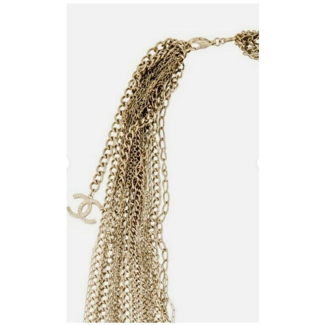 2010s 2015 Chanel Necklace Métiers d'Art Paris Dubai CC Gripoix Camellia Flower Multistrand Runway For Sale - Image 5 of 10