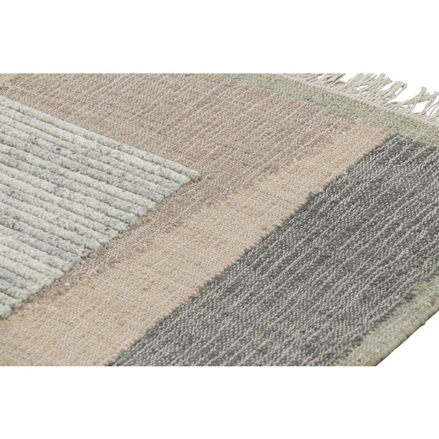 Mid-Century Modern Rug & Kilim’s Flatweave Rug in Beige with Gray, White & Green Geometric Patterns - 6x9 For Sale - Image 3 of 7