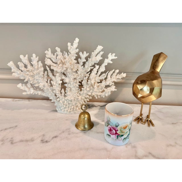 Ceramic Mid-Century Porcelain Rose Cachepot With Gold Trim With Matching Plate For Sale - Image 7 of 12