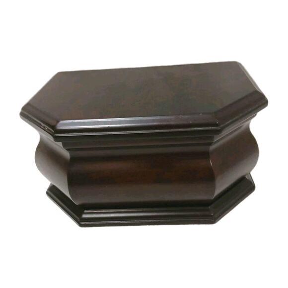 Wood Rare the Bombay Company Octaganal Wood Jewelry Box Removeable Tray Nostalgia VNT For Sale - Image 7 of 17