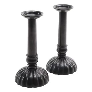 Early 20th Century Fine Pair of Traditional Japanese Bronze Melon Base Candlesticks For Sale