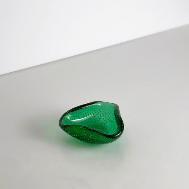 1960s Murano Glass Triangular Green Bullicante Bowl by Seguso, Italy, 1960s For Sale - Image 5 of 10