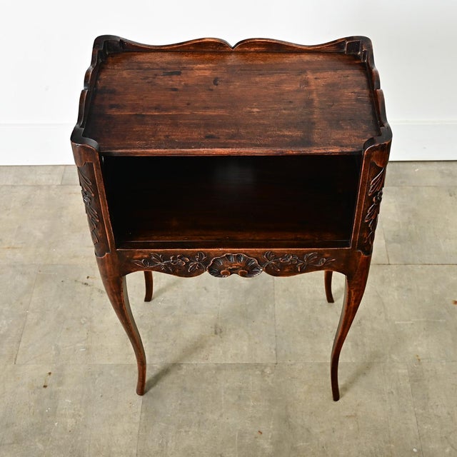 French 19th Century Louis XV Bedside Table For Sale In Baton Rouge - Image 6 of 11