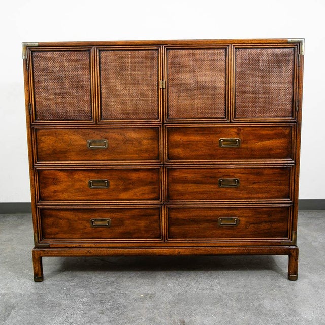 Check out this American designed Mid century modern 8 drawer gentleman's chest by Henredon for the Circa '75 line. All 8...