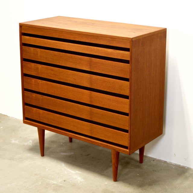 Danish Teak 7 Drawer Dresser, Attributed to Kai Kristiansen for Schou Andersen For Sale In Boston - Image 6 of 14