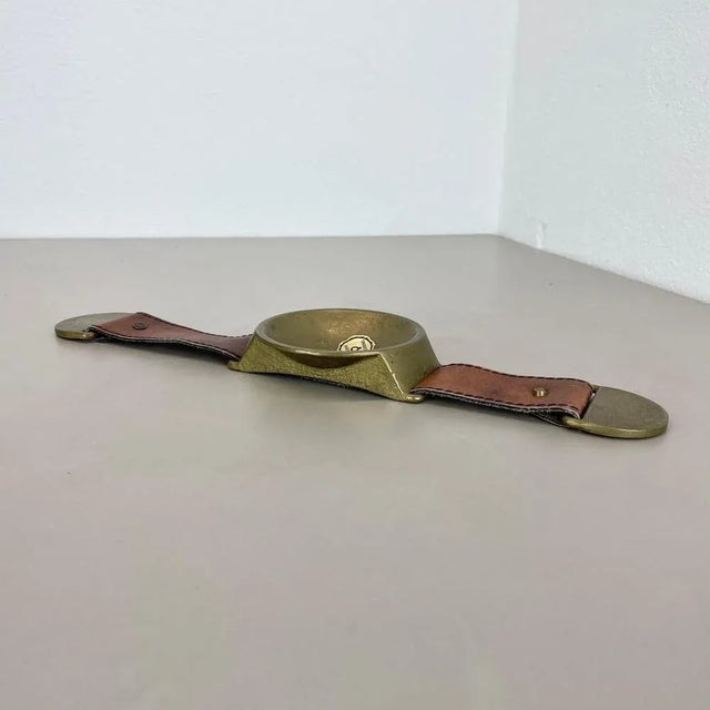 Article: brass and leather ashray element Origin: Germany Material: brass and leather : Wonderful ashtray element made in...