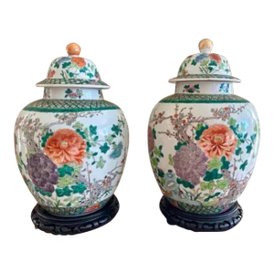 Pair of 19th Century Qing Dynasty China Large Famille Verte Lidded Jars Covered Pots With Stands