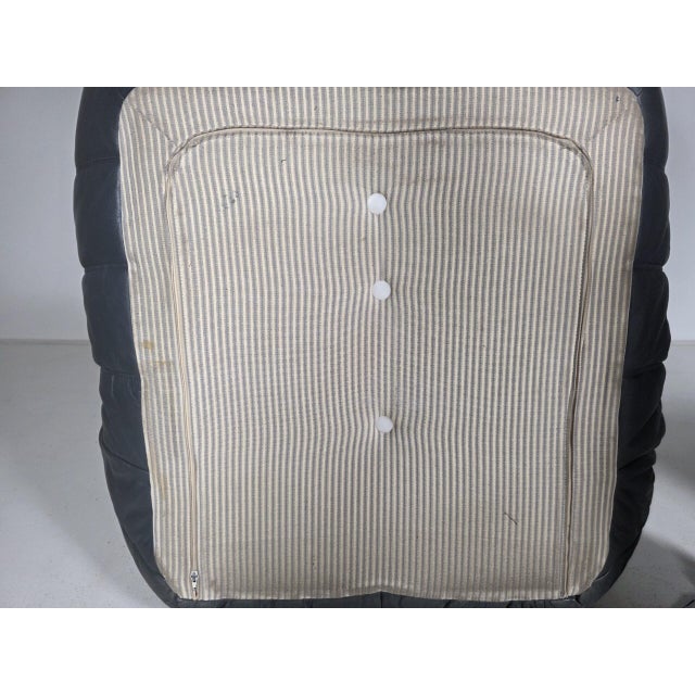 Grey/Blue Togo Chairs by Michel Ducaroy for Ligne Roset, 1980s, Set of 2 For Sale - Image 6 of 10